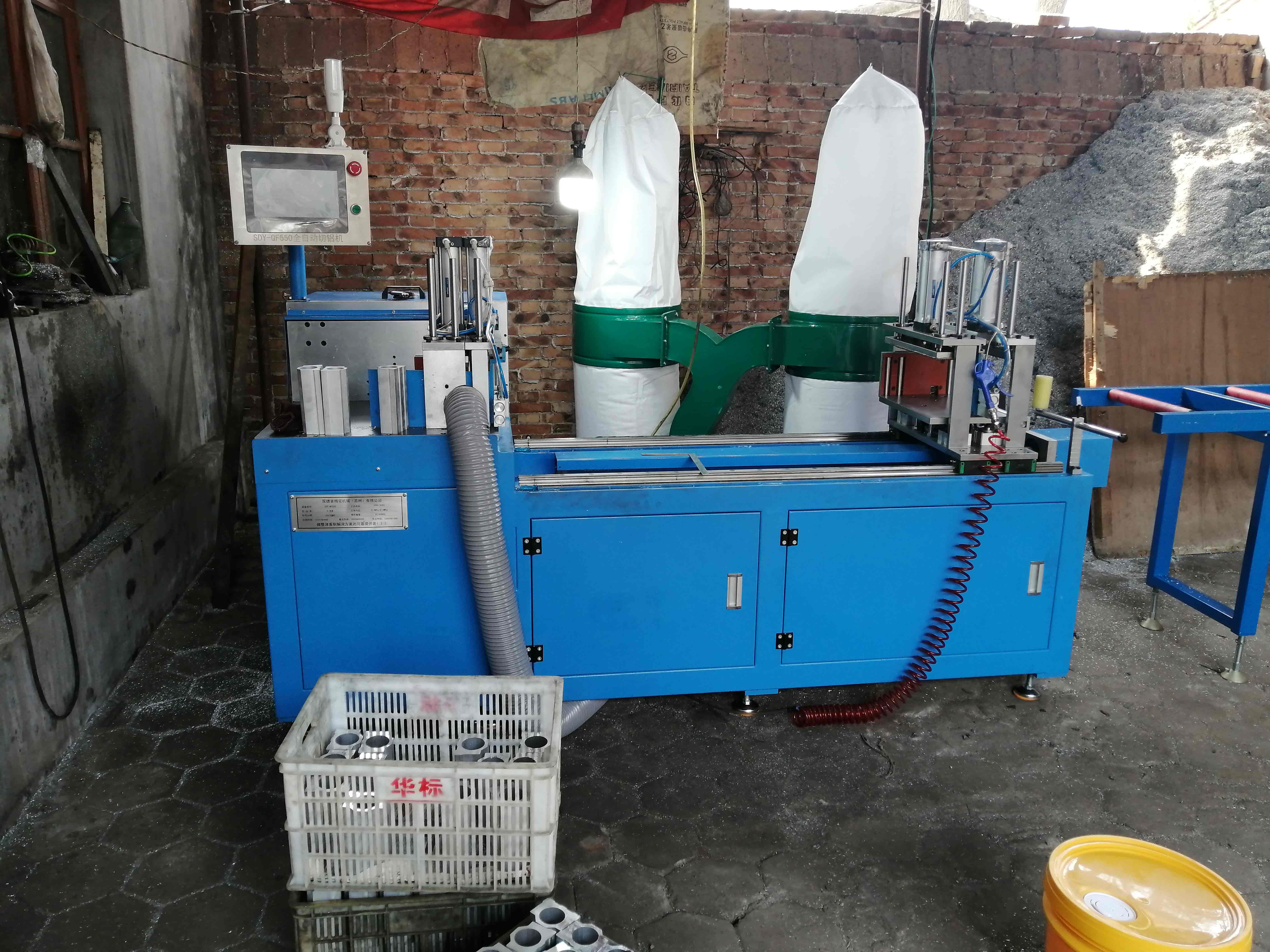 來自農(nóng)村的鋁材切割機客戶-2 來自農(nóng)村的鋁材切割機客戶-2