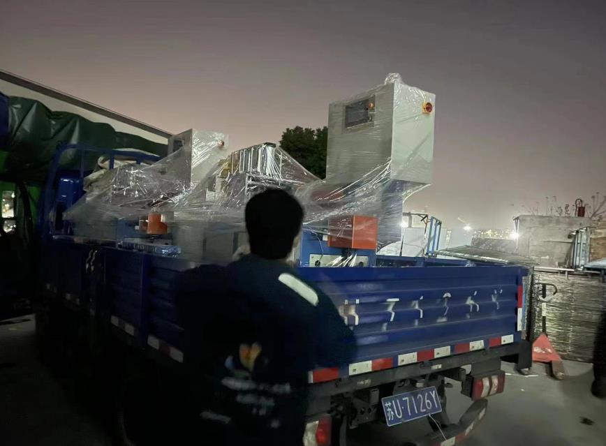 2臺鋁材切割機設備發往浙江余姚