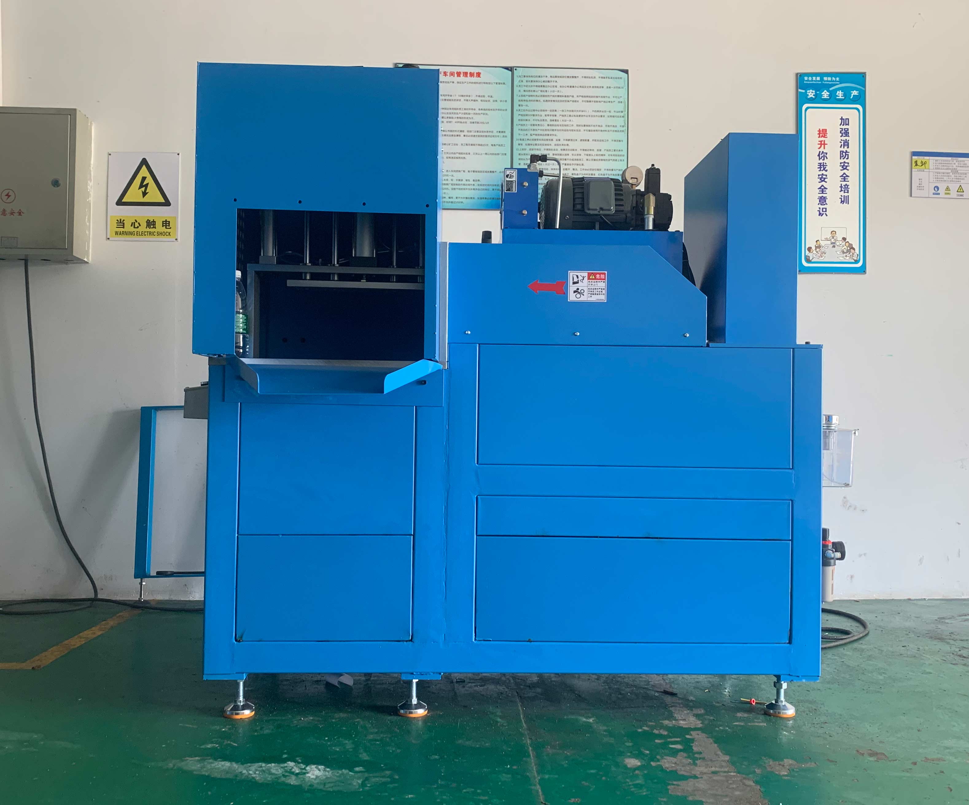 鋁冒口專用切割機(jī) 鋁冒口專用切割機(jī)